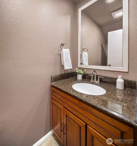 Bath - 15600 116th Ave NE #C3, Bothell, WA 98011 photo 1 of 2
