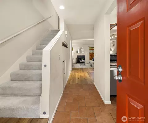 Entry Way - 15600 116th Ave NE #C3, Bothell, WA 98011 photo 1 of 1