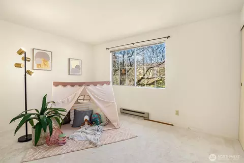 Bedroom - 15600 116th Ave NE #C3, Bothell, WA 98011 photo 4 of 4