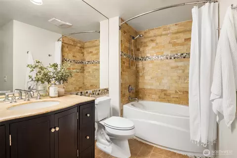 Bath - 15600 116th Ave NE #C3, Bothell, WA 98011 photo 2 of 2