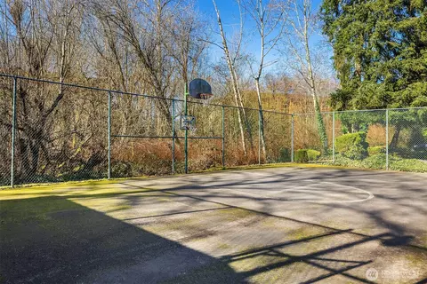 Exterior - 15600 116th Ave NE #C3, Bothell, WA 98011 photo 4 of 4
