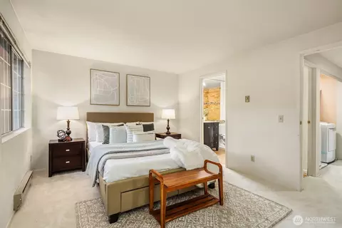 Bedroom - 15600 116th Ave NE #C3, Bothell, WA 98011 photo 3 of 4
