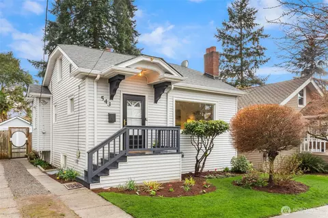543 N 81st St, Seattle, WA 98103