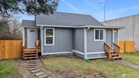 1908 S 43rd St, Tacoma, WA 98418