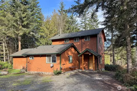 131 Robinson Rd, Port Angeles, WA 98362