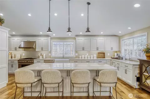 Kitchen - 1924 142nd St SE, Mill Creek, WA 98012 photo 5 of 5