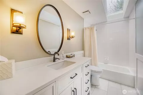 Bath - 1924 142nd St SE, Mill Creek, WA 98012 photo 3 of 3
