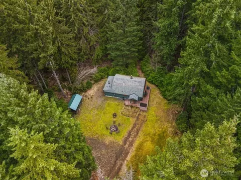 Exterior - 16221 Birch Way E, Greenwater, WA 98022 photo 4 of 5