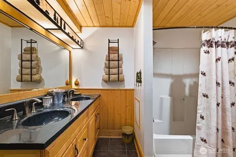 Bath - 16221 Birch Way E, Greenwater, WA 98022 photo 2 of 3