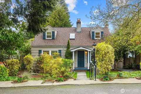 11513 Palatine Ave N, Seattle, WA 98133