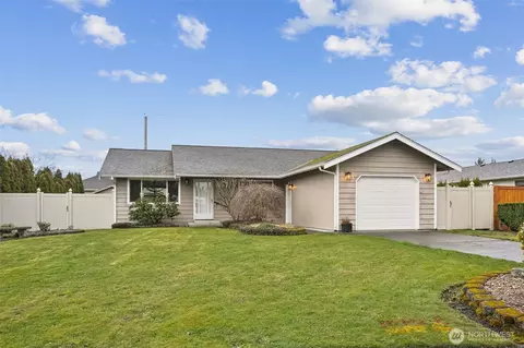 425 Rosewood Dr, Buckley, WA 98321