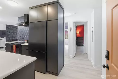 4525 S Henderson St #102, Seattle, WA 98118