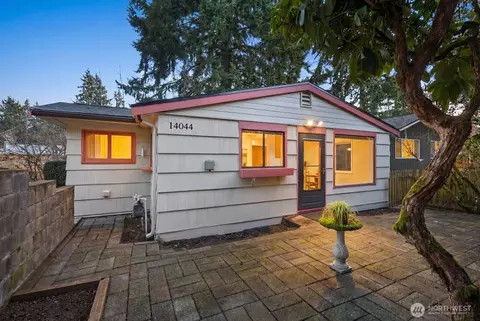 14044 Lenora Pl N, Seattle, WA 98133