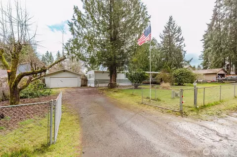 120 NE Larson Lake Ln, Belfair, WA 98528