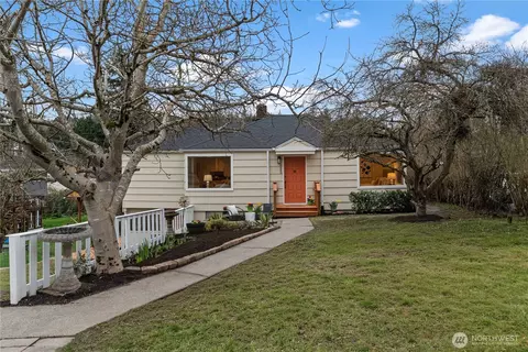 4849 25th Ave SW, Seattle, WA 98106
