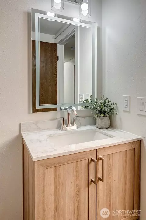 Bath - 9517 NE 180th St #B203, Bothell, WA 98011 photo 2 of 2