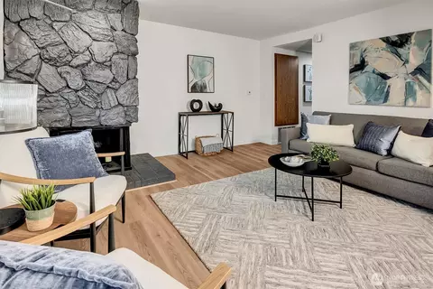 Living - 9517 NE 180th St #B203, Bothell, WA 98011 photo 3 of 5