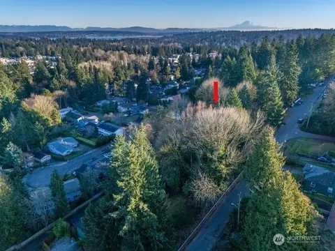 12312 23rd Ave NE, Seattle, WA 98125