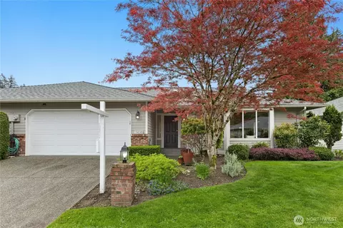 Exterior - 19424 2nd Dr SE #B, Bothell, WA 98012 photo 2 of 14