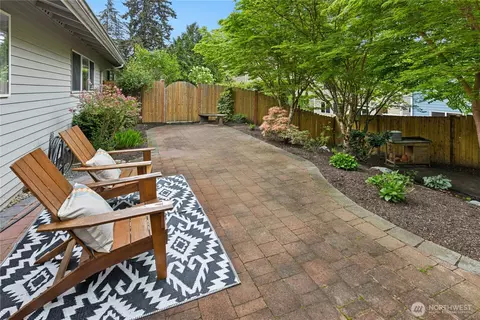 Exterior - 19424 2nd Dr SE #B, Bothell, WA 98012 photo 8 of 14