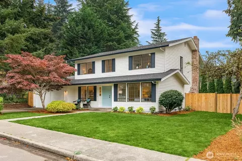 10703 NE 53rd St, Kirkland, WA 98033