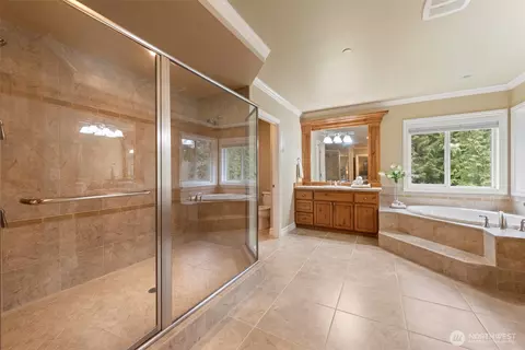 Bath - 14419 3rd Dr SE, Mill Creek, WA 98012 photo 3 of 7
