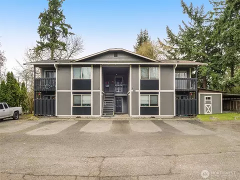 10712 64th Ave E, Puyallup, WA 98373