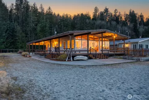 903 Port Susan Terrace Rd, Camano Island, WA 98282