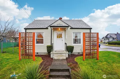 2922 S 54th St, Tacoma, WA 98409
