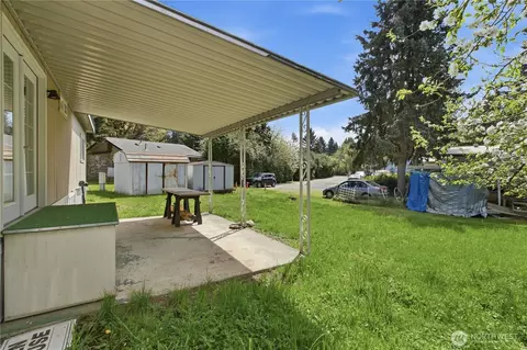 11517 155 Ave SE, Renton, WA 98059