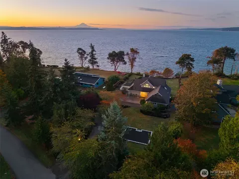 12388 NE Marine View Dr, Kingston, WA 98346