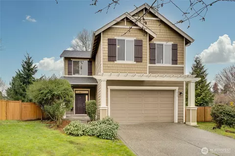 1016 207th Pl SW, Lynnwood, WA 98036