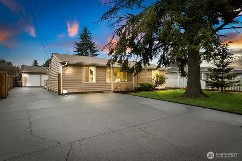 16137 120th Ave SE, Renton, WA 98058