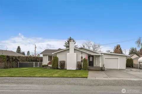 141 Rainier St S, Buckley, WA 98321