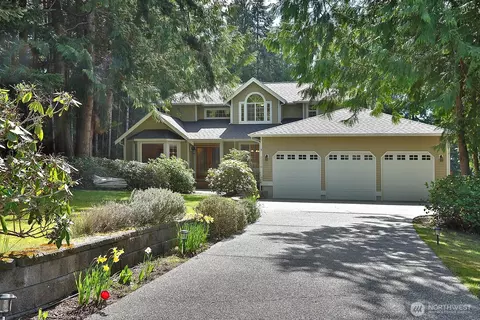 2876 Doc Savage Dr, Langley, WA 98260