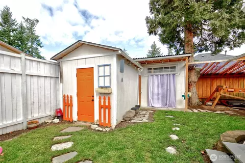 Exterior - 6518 Cady Rd, Everett, WA 98203 photo 5 of 7