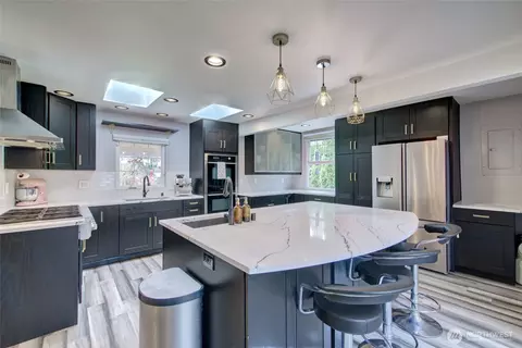 Kitchen - 6518 Cady Rd, Everett, WA 98203 photo 2 of 7