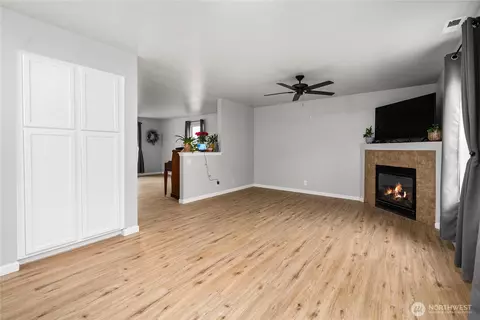 20101 17th Avenue Ct E, Spanaway, WA 98387 photo 6