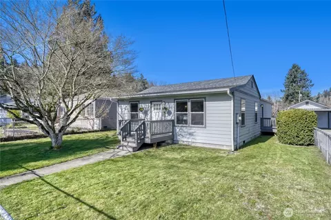 14929 130th Ave SE, Renton, WA 98058