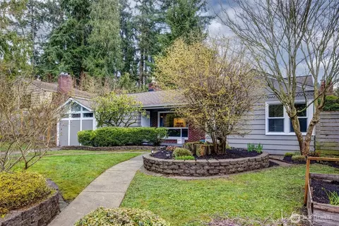 1252 NE 89th St, Seattle, WA 98115