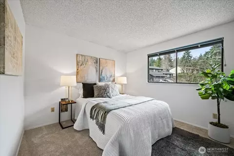 Bedroom - 10901 NE 151st St, Bothell, WA 98011 photo 4 of 6