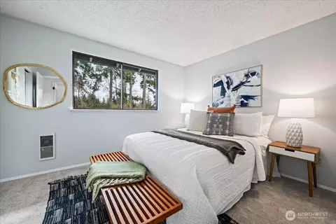 Bedroom - 10901 NE 151st St, Bothell, WA 98011 photo 2 of 6