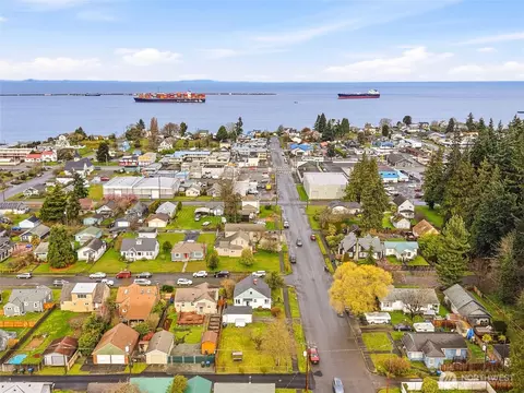 302 S Albert St, Port Angeles, WA 98362