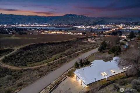 71 Blue Grade Rd, East Wenatchee, WA 98802