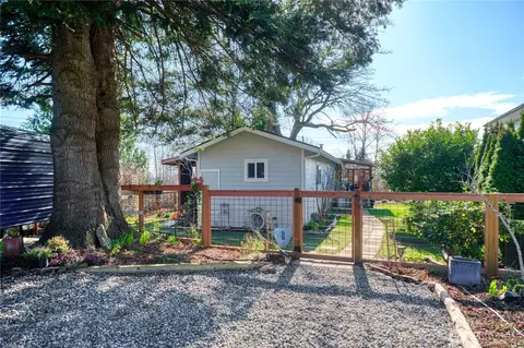 1555 Panorama Dr, Point Roberts, WA 98281