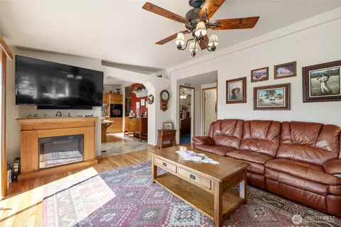 836 Harman Way S #82, Orting, WA 98360 photo 12