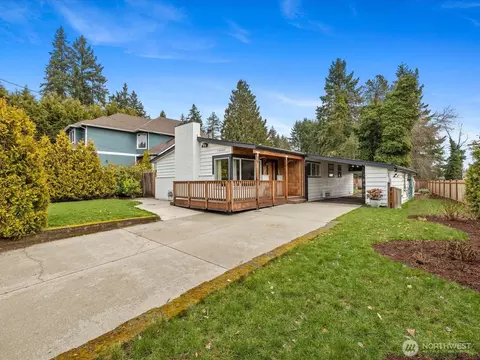 18604 105th Ave NE, Bothell, WA 98011