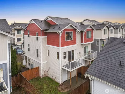 View/Area - 401 126th Pl SE #B, Everett, WA 98208 photo 1 of 5