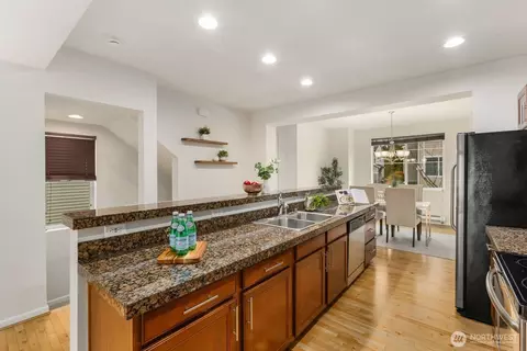 Kitchen - 401 126th Pl SE #B, Everett, WA 98208 photo 2 of 5