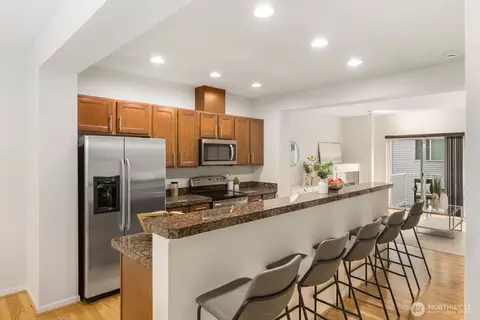 Kitchen - 401 126th Pl SE #B, Everett, WA 98208 photo 4 of 5